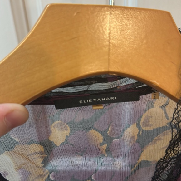 ELIE TAHARI Ruffled, Lace Sheer Blouse, Size SM - Picture 5 of 9